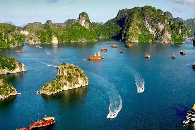 4D3N Exclusive Escape Bai Tu Long Bay Private Cruise - Day 2: Exploring Bai Tu Long Bay and Visiting Vung Vieng