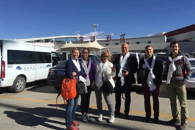 5-Day Luxury Tibet Tour with Culture, Lakes and Photo Shoot - Practical Aspects and Value