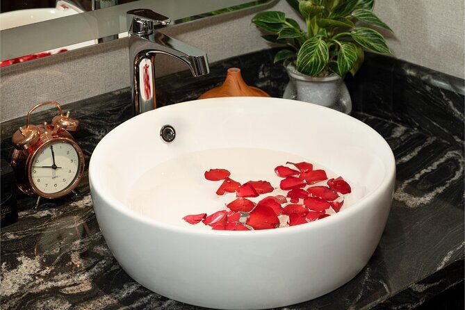 5-Star Paradise Cruise Ha Long Bay & Lan Ha Bay 2D1N Tour - What Makes This Tour Special