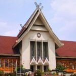 7 Wonders of Kuala Lumpur Private Tour with Twin Towers Ticket - Transportation and Comfort