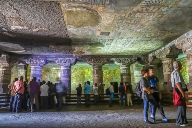 A Day Tour of Ajanta & Ellora from Aurangabad with Guide. - The Experience in Context