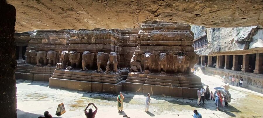 Affordable Cab Trip from Aurangabad to Ajanta & Ellora Caves - The Next Day: Ellora Caves & Forts