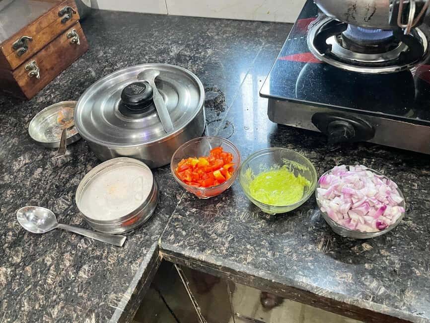 Agra: AI Cooking Class and Much More in a Local Family Home - An In-Depth Look at the Experience