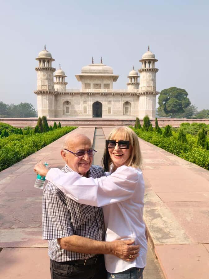 Agra: Baby Taj and Mehtab Bagh Sunset Viewpoint Tour - The Itinerary in Detail: What to Expect