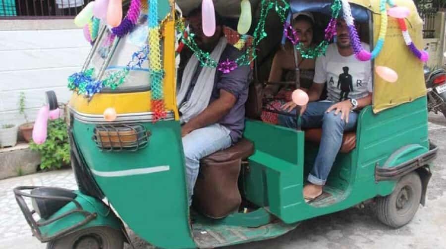 Agra: Street Food, Spice Bazaars Walking Tour & Tuk-tuk Ride - Practical Details & Considerations