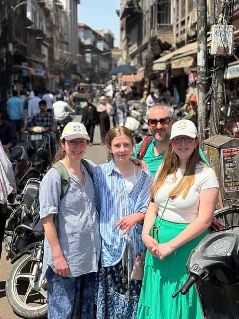 Agra: Street Food Walking Tour, Spice Market, & Tuk-tuk Ride - Why This Tour Offers Great Value