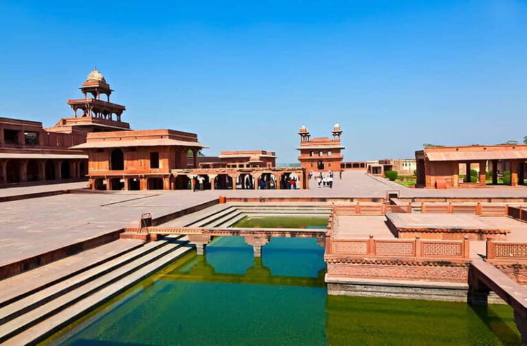 Agra: Taj Mahal, Agra Fort & Fatehpur Sikri Day Tour by Car - The Comfort and Convenience Factor