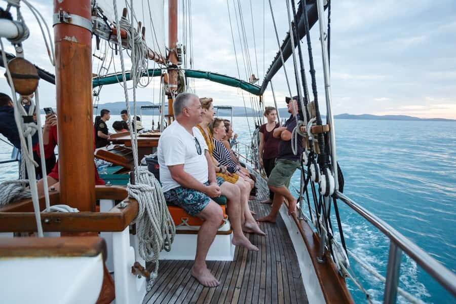 Airlie Beach: Providence Whitsundays Tallship Sunset Sail - The Experience: A Detailed Breakdown