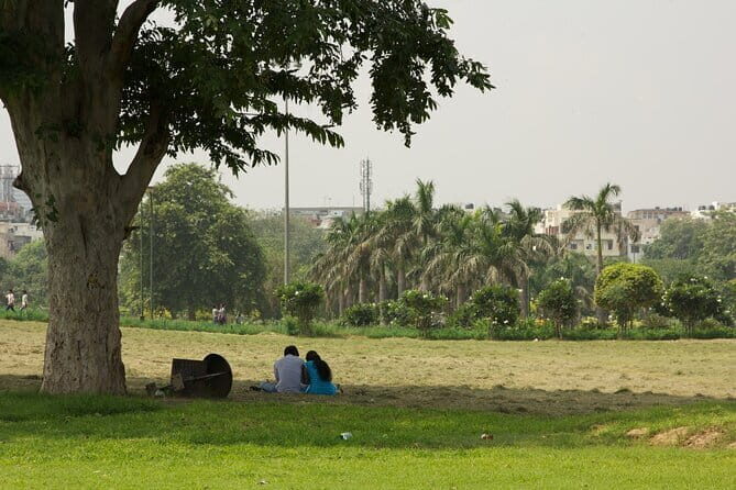 Akshardham Temple with Walk in the Green Paradise of Rajghat and Shanti Van - Practical Details and What to Expect
