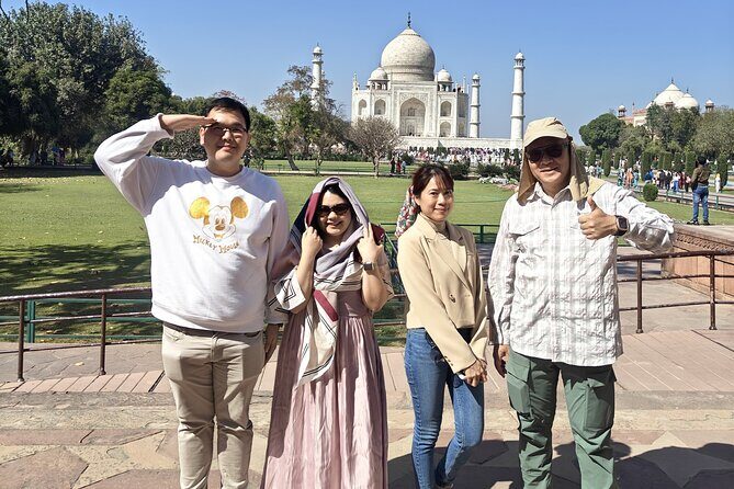 All Inclusive Taj Mahal, Agra Fort, Baby Taj Car with Local Guide - Exploring Agra Fort