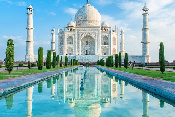 All Inclusive Taj Mahal, Agra Fort or Baby Taj Tour by SUV Car - Detailed Breakdown of the Itinerary