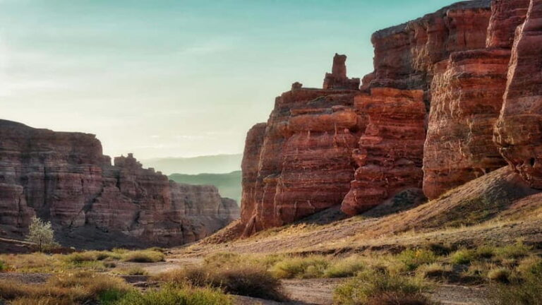 Almaty: Charyn Canyon - Valley of Castles Day Trip - Exploring Charyn Canyon: A Visual Feast