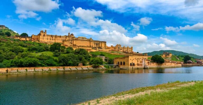 Amber Fort Hidden Stepwell & Heritage Village Walk with Chai - FAQs