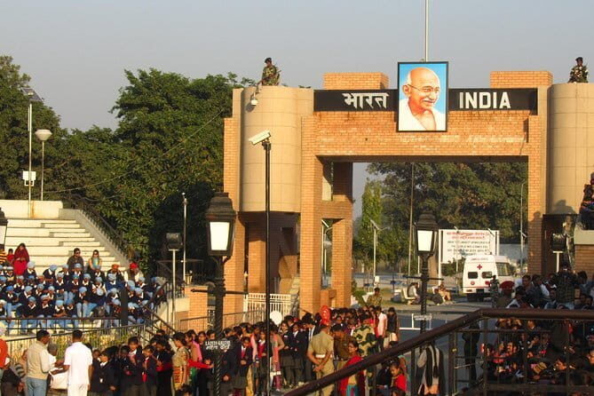 Amritsar: Golden Temple, Jallianwala Bagh & Wagah Border Tour - What’s Included and What’s Not