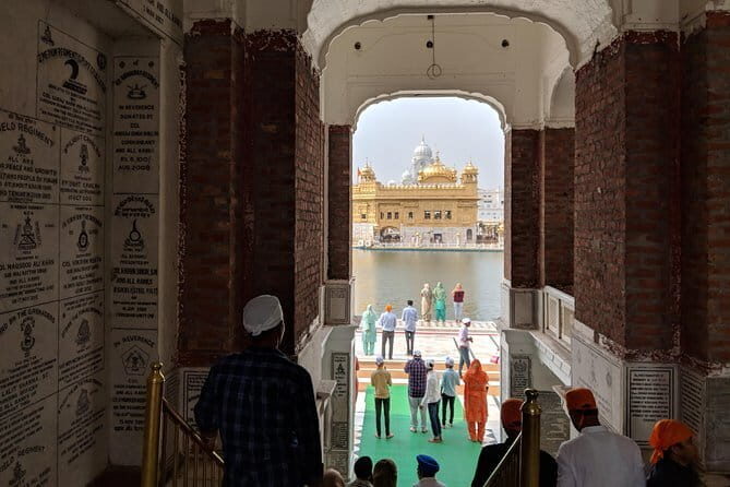 Amritsar: Golden Temple, Jallianwala Bagh & Wagah Border Tour - Authentic Insights from Travelers