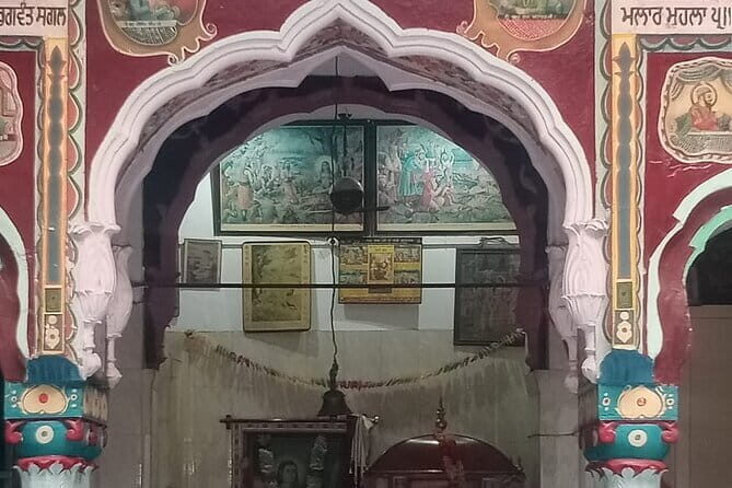 Amritsar Heritage Walking Tour of Old City & Golden Temple Area - What Makes This Tour Stand Out?