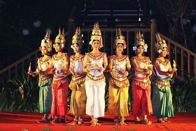 Angkor Village Apsara Theatre & Evening Tour by tuk tuk - The Sum Up