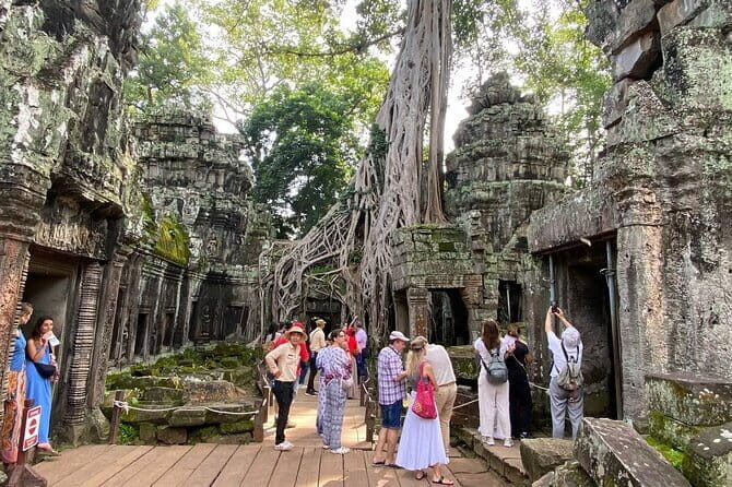 Angkor Wat Full Day Shared Tour with Guide - What’s Included and What’s Not