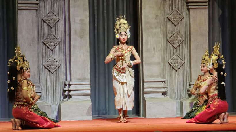 Apsara Theater Performance include dinner & Hotel pick up - Who Is This Tour Best For?
