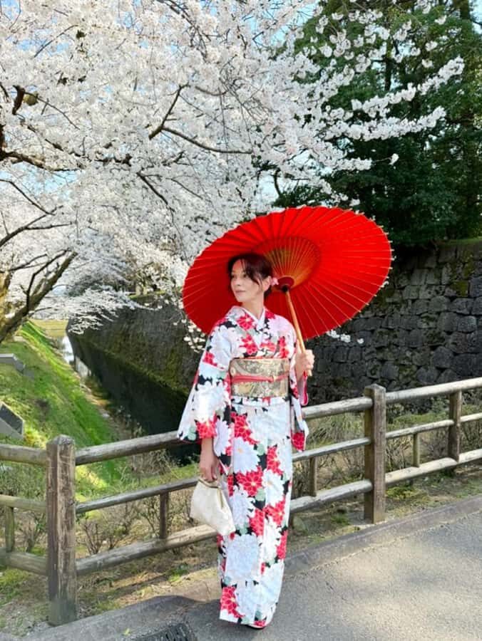 Asakusa: Family-Friendly Kimono & Yukata Experience - Who Should Consider This Experience?