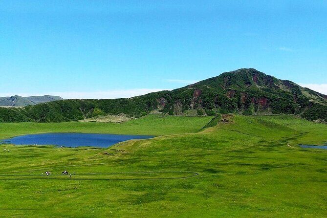 Aso Kusasenrigahama and Kurokawa Onsen Full Day Tour from Fukuoka - Who Is This Tour Best For?