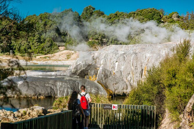 Auckland: Rotorua Te Puia with Haka & Polynesian Spa Small Group - Unwinding at Polynesian Spa: Thermal Waters and Scenic Views