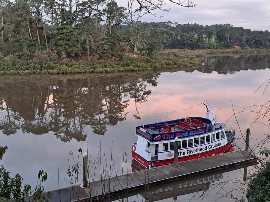 Auckland: Scenic Boat Cruise to the Riverhead Tavern - FAQ