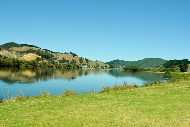 Auckland to Hobbiton Private Tour Shire Movie Set and Waikato - Transportation and Convenience