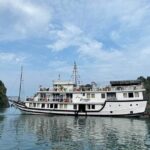 Bai Tu Long Bay 2 Days 1 Night With Renea Cruise - Activities and Excursions