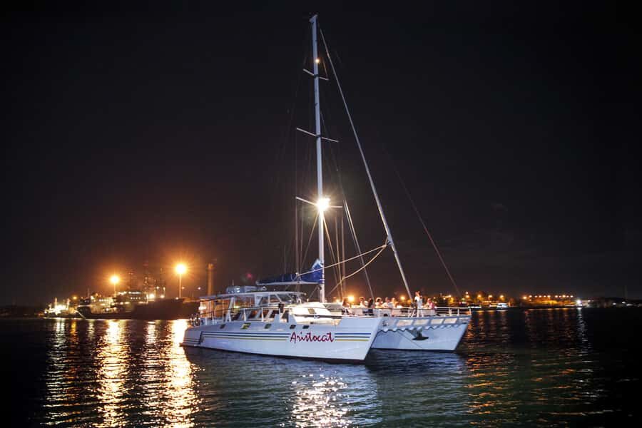 Bali/Benoa: 5-Course Romantic Evening Cruise With Live Music - Analyzing the Value & Experience