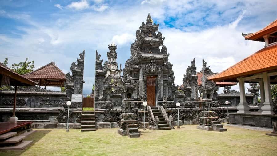 Bali: Customised Uluwatu Tour With Private Hotel Transfer - An In-Depth Look at the Bali Uluwatu Tour Experience