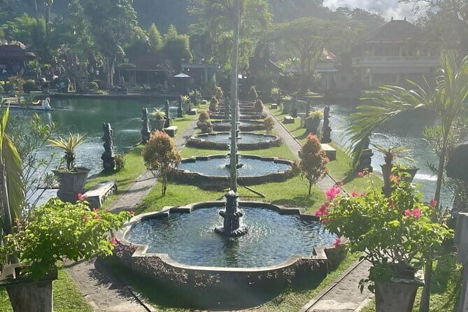 Bali Instagramable Tour: Gates of Heaven Lempuyang - Water Palace - Waterfall - Practicalities and What to Expect