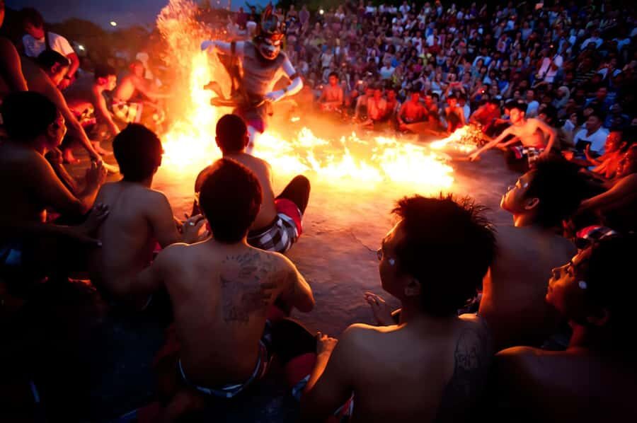 Bali: Kecak Fire Dance Entry Ticket and Uluwatu Temple - The Spectacle of the Kecak Fire Dance