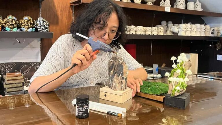 Bali: Mushroom Night Lamp Workshop - A Closer Look at the Bali Mushroom Night Lamp Workshop