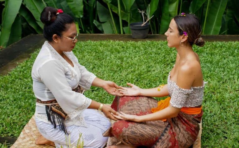 Bali: Palm Reading and Blessing by Balinese Spiritual Healer - What to Expect from the Tour