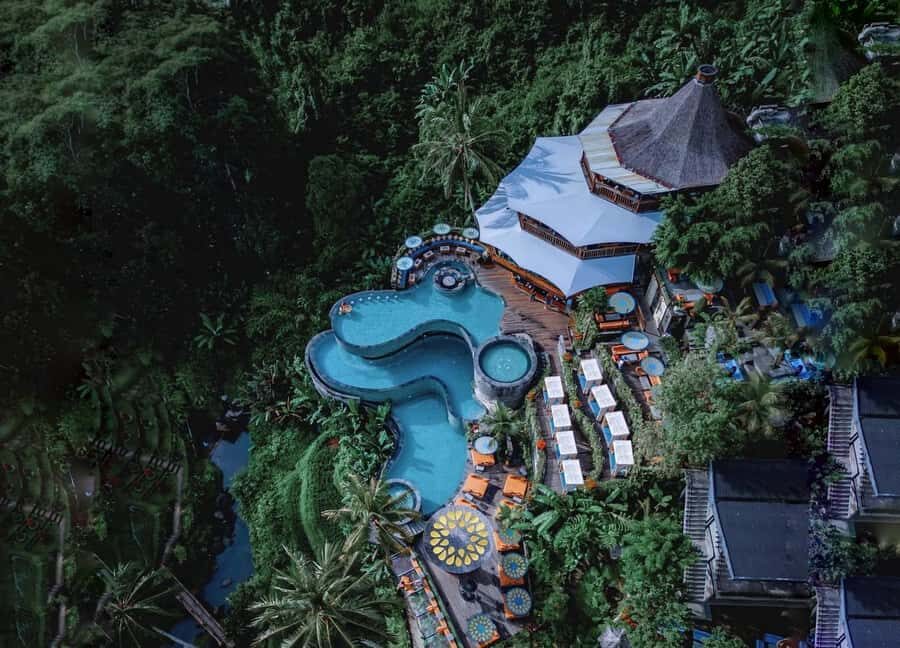 Bali: Sunrise Jeep Mount Batur With Hot Spring Relaxation - Who Should Consider This Tour?