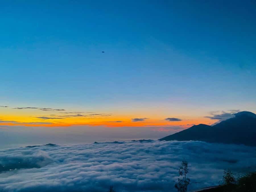 Bali: Sunrise Trek with Breakfast, Pickup and Best Guide - What Makes This Tour Stand Out?