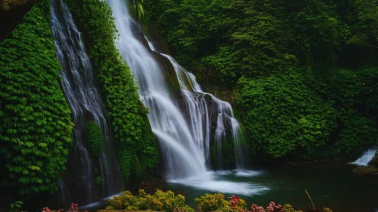 Bali : Tanah Lot Temple - Lake Temple, Banyumala Waterfall - First Stop: Tanah Lot Temple – Bali’s Iconic Sea Shrine