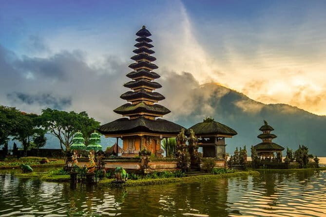 Bali Tour: Tanah Lot, UNESCO Rice Terrace and Water Temple - Real Traveler Insights & Tips