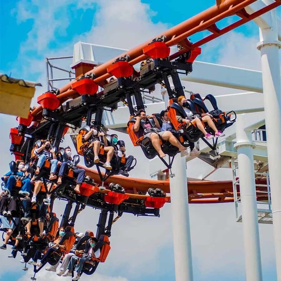 Bangkok Dream World Go-Kart Racing Experience with Buffet - Detailed Breakdown of the Itinerary