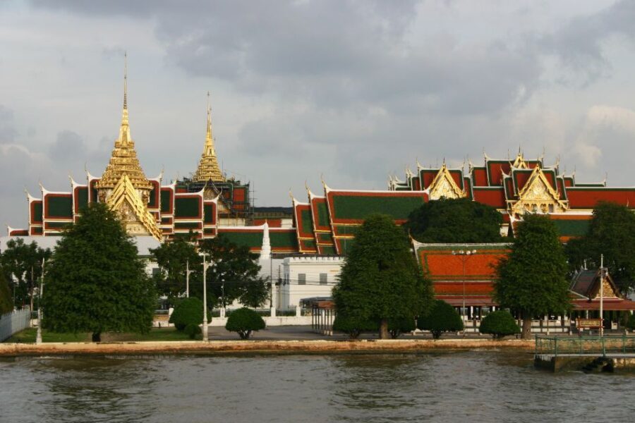 Bangkok: Grand palace and Iconic temple Half-Day Private - The Experience in Detail
