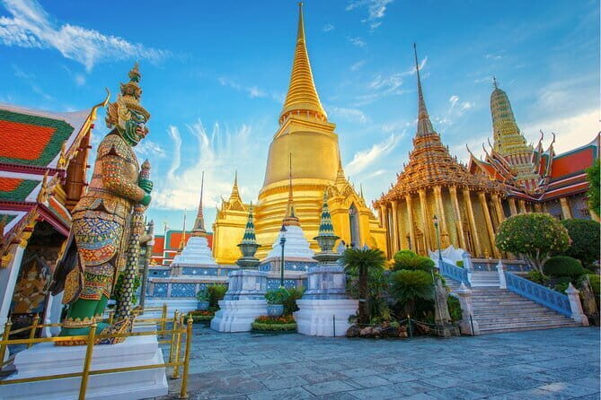 Bangkok Grand Palace & Emerald Buddha Flexible Entry with Audio - Practical Details and What to Expect