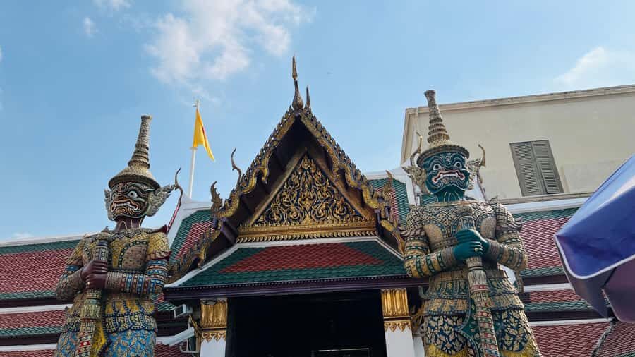 Bangkok: Kid On Tour Grand Palace and Emerald Buddha - Practical Details & Tips
