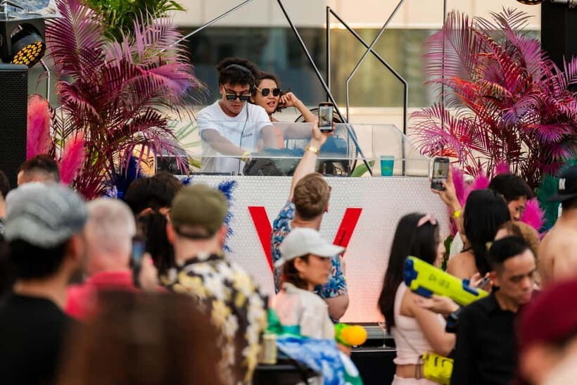 Bangkok: Sunset Splash Pool Party at W Bangkok - Setting the Scene: The WET Deck & Pool