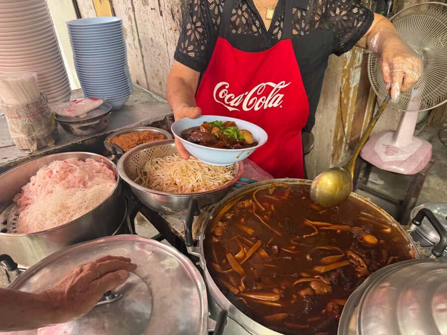 Bangkok: Taladphu Trail & 12+ Local Street Food - An Authentic Journey Through Bangkok’s Old Neighborhoods