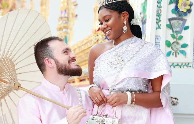 Bangkok: Thai Costume Rental + Hairdo, Makeup & Accessories - Authentic Cultural Experience with a Personal Touch