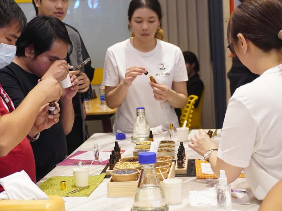 Bangkok: Thai Pimsen Aroma Oil Roll-On Workshop - Who Will Appreciate This Workshop?  