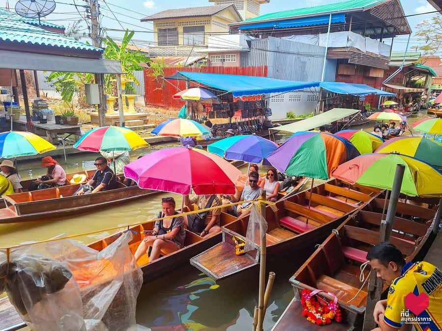 Bangkok:Damnoen Saduak Floating Market & Railway Market - The Practicalities: What to Expect