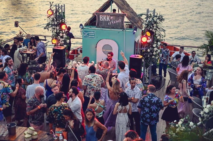 Bangkok's Best Party Boat - The Real-Life Experience (Based on Reviews)