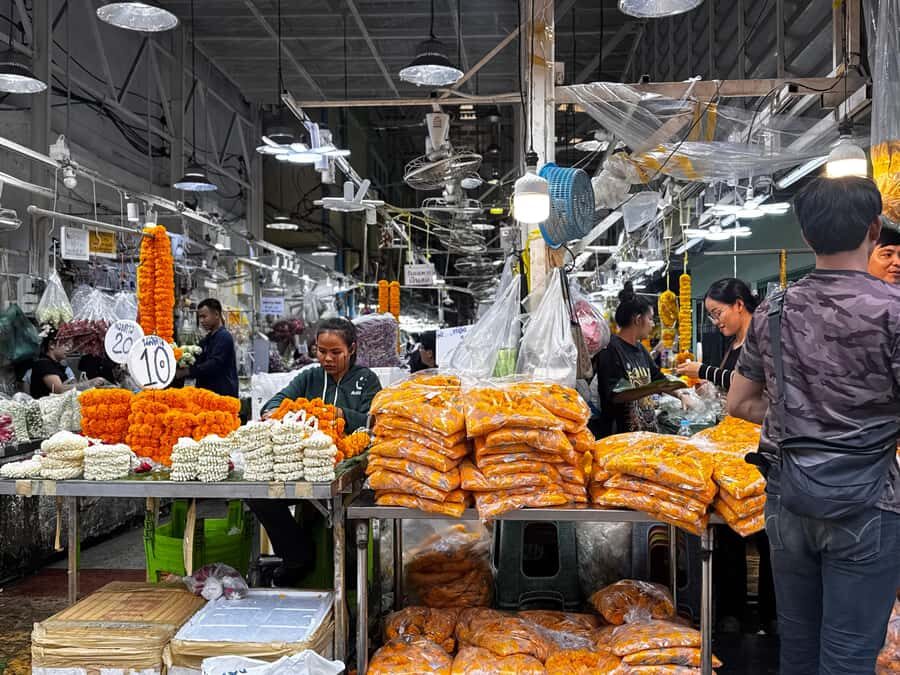 Bangkok's Riverside Cultural Walk: Wat Pho & Wat Arun - Practical Details and Value